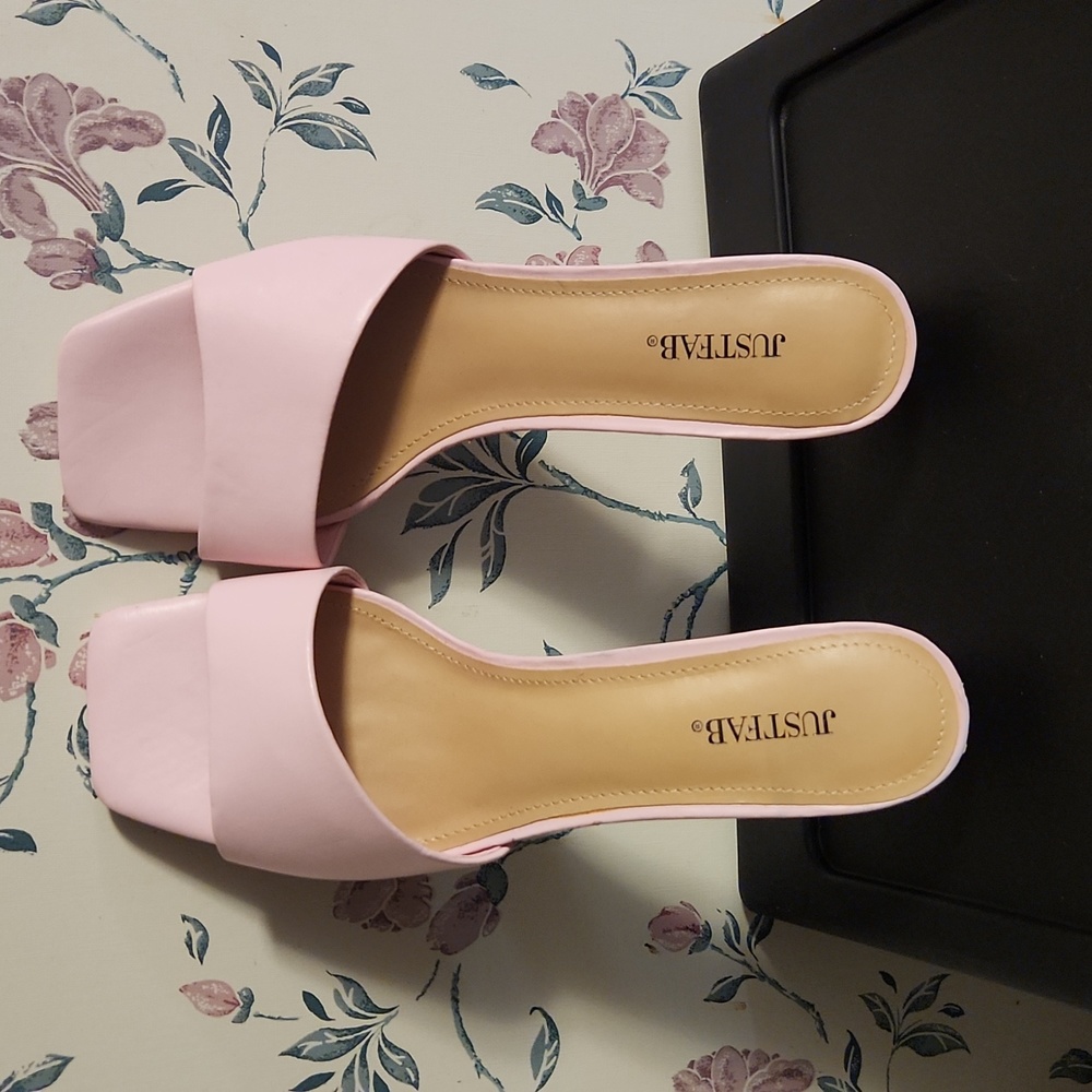 "Tinkle Me Pink" Sandal